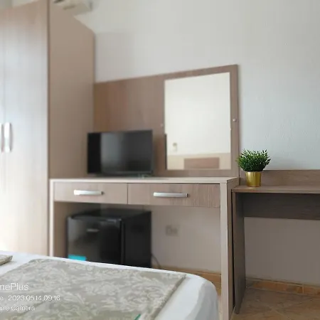 Moni 85 Family House *