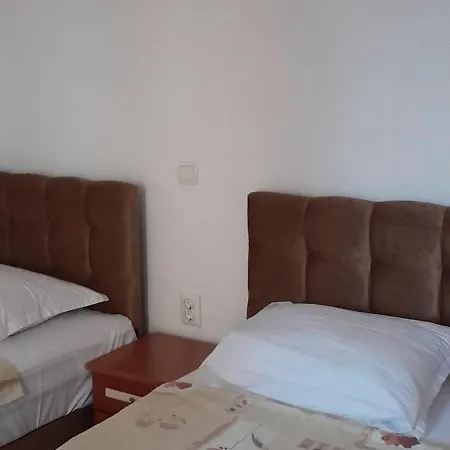 Guest house Moni 85 Family House *