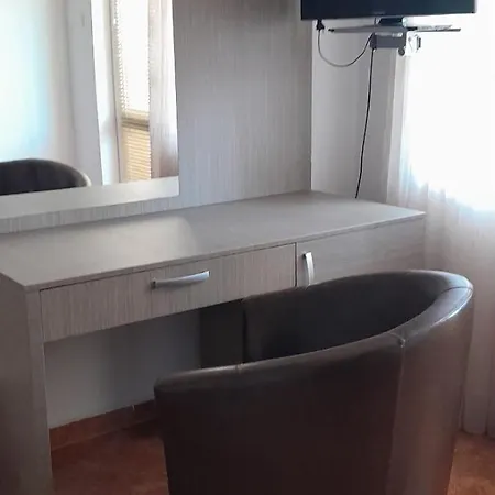 Moni 85 Family House